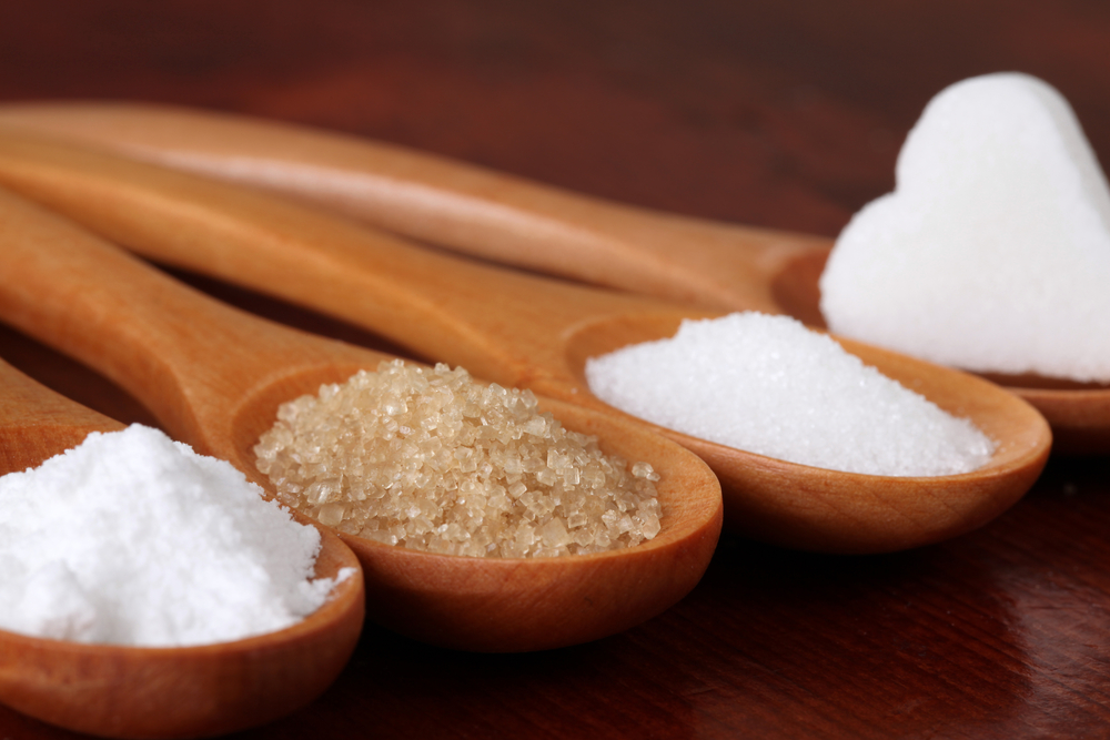 Natural sugar vs. refined sugar, learn the difference and know which is better for you