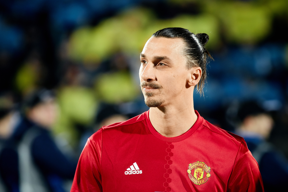 Zlatan Ibrahimovic has signed on to play another season with Manchester United
