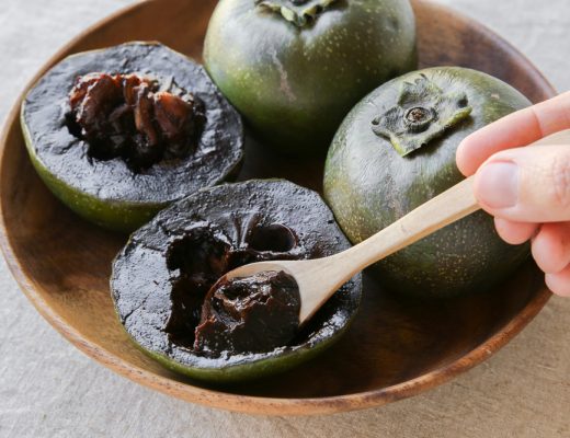 black sapote, or as it is also known, the chocolate pudding fruit