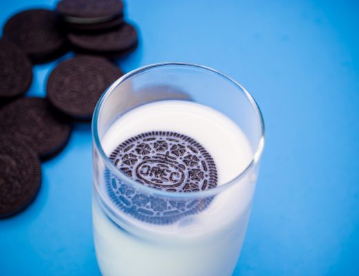 how long should you dunk an oreo cookie in milk